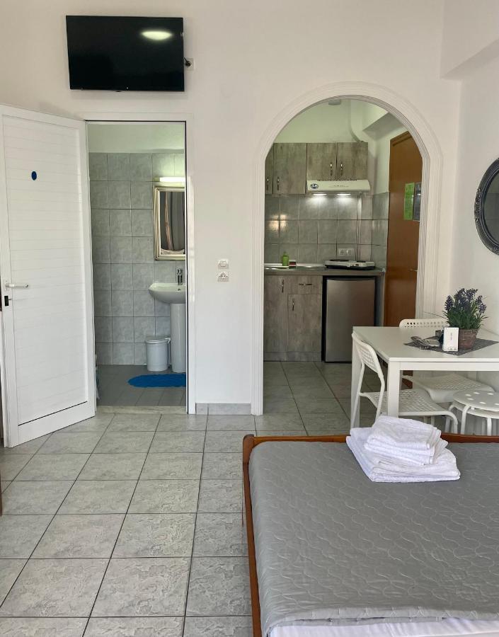 Nisel Seaside Apartment Paralia Katerinis Exterior photo