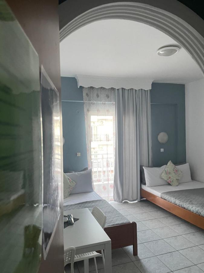 Nisel Seaside Apartment Paralia Katerinis Exterior photo
